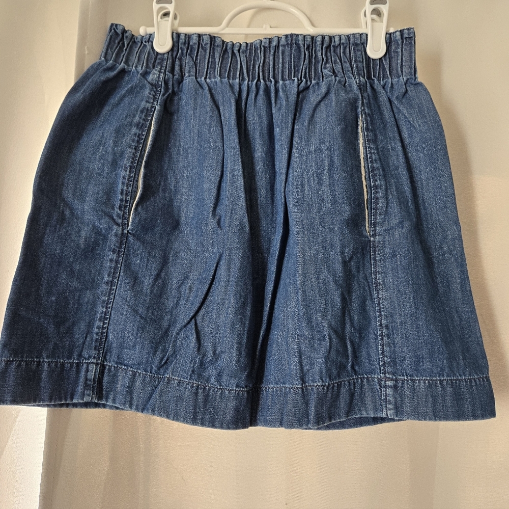 Stylish Blue Denim Mini Skirt